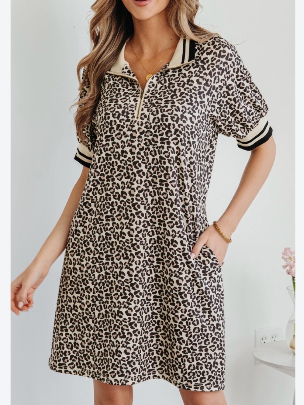 entro Leopard Print Short Sleeve Zip Dress - Beige & Black Size Medium